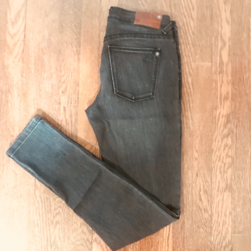 DL1961 “Amanda” Mid Rise Skinny denim